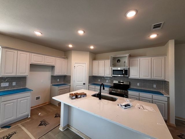 135 Big Sky Road, Decatur, TX 76234