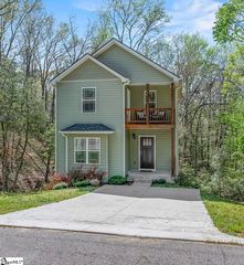 214 Country Glen, Pelzer, SC 29669