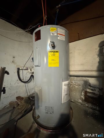 11 Ford Avenue, Norwich, CT 06360