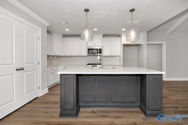 6548 Oak Meadow Drive, Owens Cross Roads, AL 35763