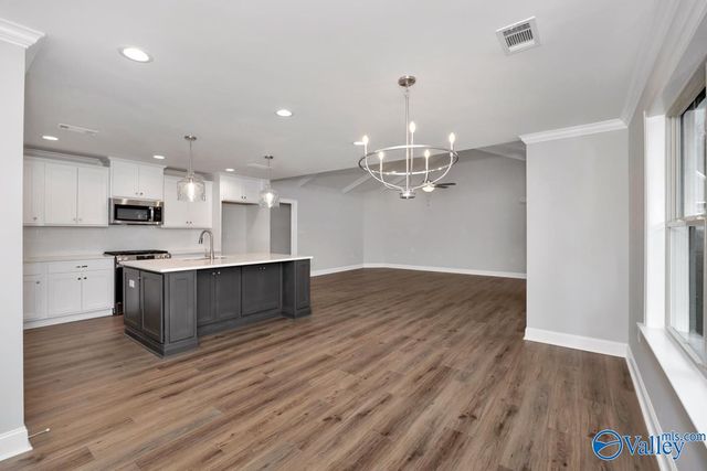 6548 Oak Meadow Drive, Owens Cross Roads, AL 35763