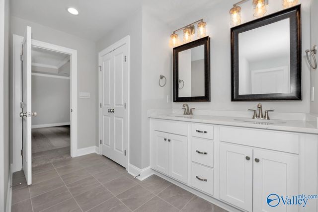 6548 Oak Meadow Drive, Owens Cross Roads, AL 35763