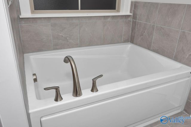 6548 Oak Meadow Drive, Owens Cross Roads, AL 35763