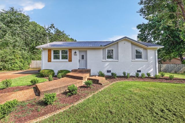 7211 Dianne Dr, Fairview, TN 37062