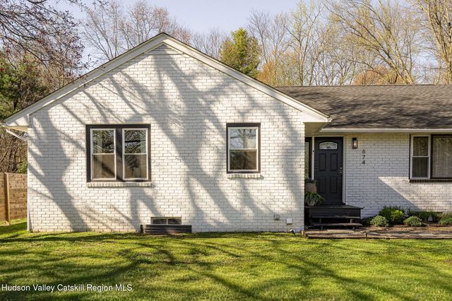 674 Glasco Turnpike, Saugerties, NY 12477