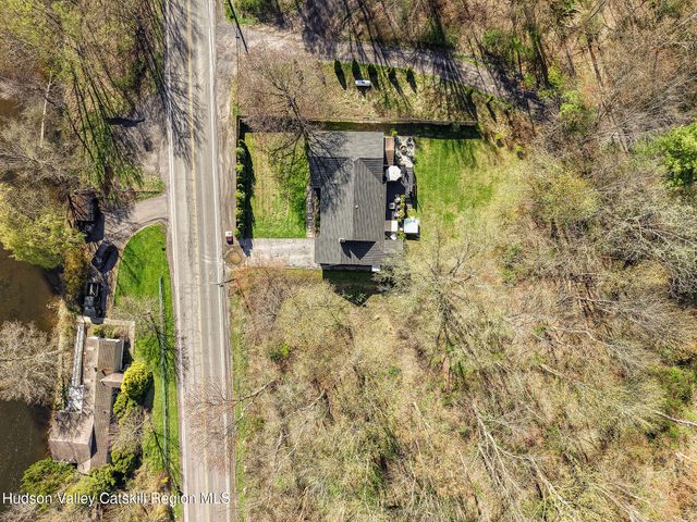 674 Glasco Turnpike, Saugerties, NY 12477