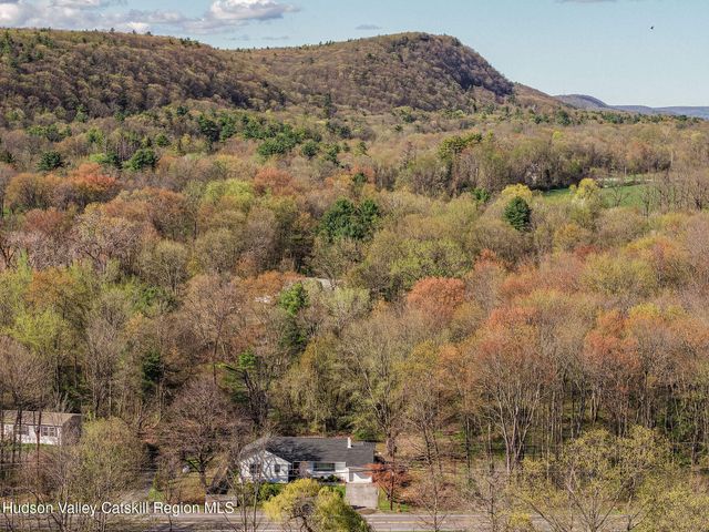 674 Glasco Turnpike, Saugerties, NY 12477