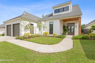 221 Redfern Street, Lafayette, LA 70508
