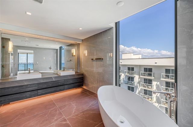 1116 N Ocean Boulevard 806, Pompano Beach, FL 33062