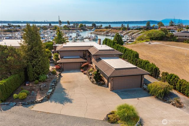 5575 Coquitlam Drive, Blaine, WA 98230