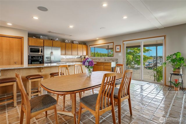5575 Coquitlam Drive, Blaine, WA 98230