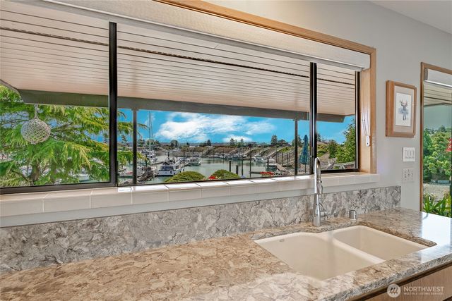 5575 Coquitlam Drive, Blaine, WA 98230