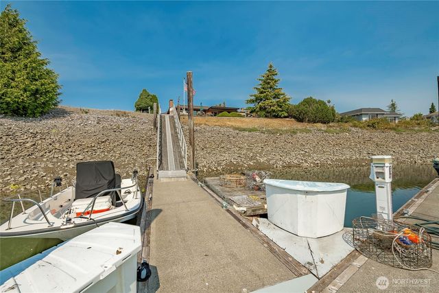 5575 Coquitlam Drive, Blaine, WA 98230