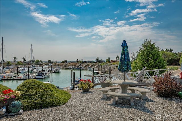 5575 Coquitlam Drive, Blaine, WA 98230