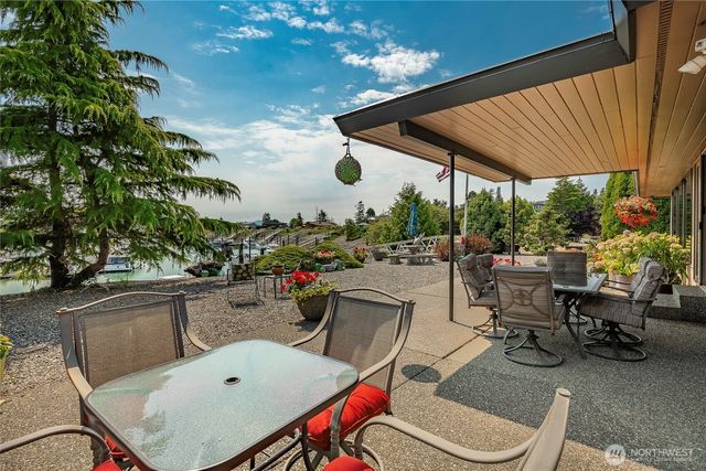 5575 Coquitlam Drive, Blaine, WA 98230