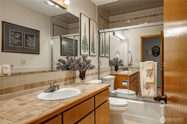 5575 Coquitlam Drive, Blaine, WA 98230