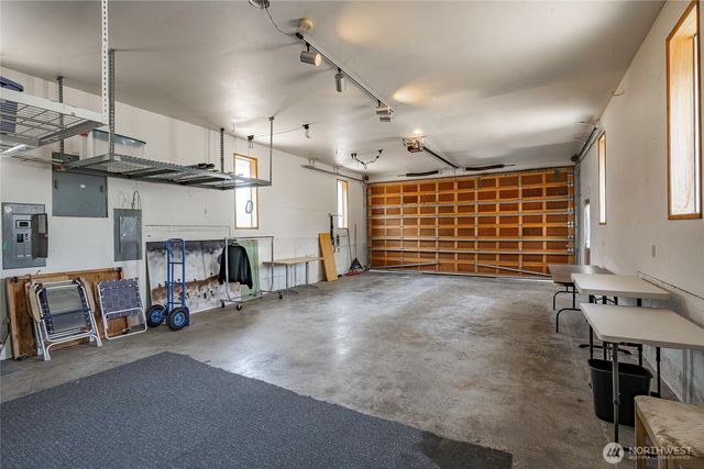 5575 Coquitlam Drive, Blaine, WA 98230