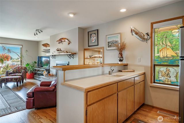 5575 Coquitlam Drive, Blaine, WA 98230
