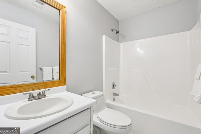 2425 Fort Daniels Drive, Dacula, GA 30019