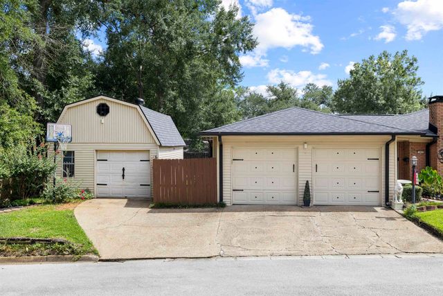103 W Red Oak, Henderson, TX 75654