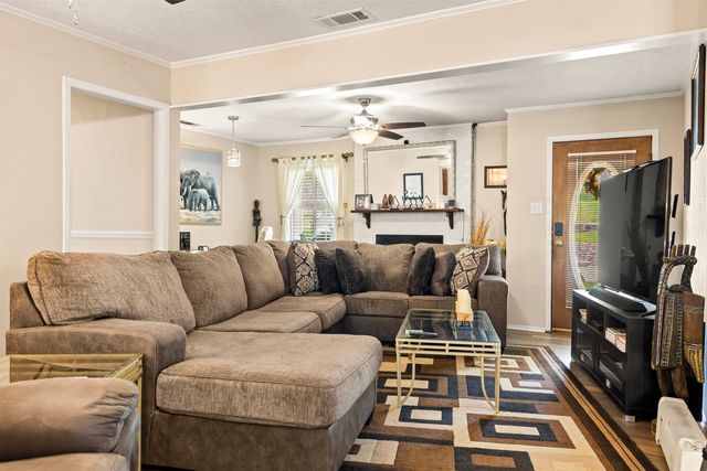 103 W Red Oak, Henderson, TX 75654