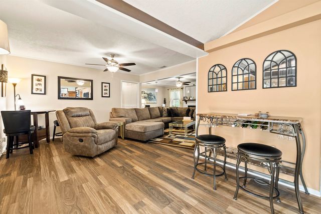 103 W Red Oak, Henderson, TX 75654