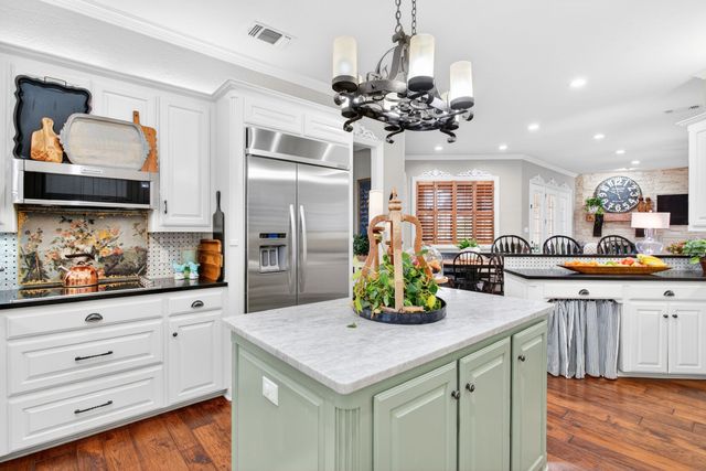 2101 Lakeshore Drive, Cleburne, TX 76033