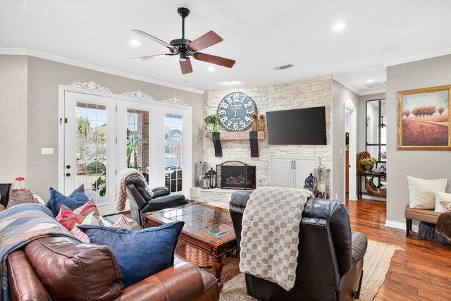 2101 Lakeshore Drive, Cleburne, TX 76033