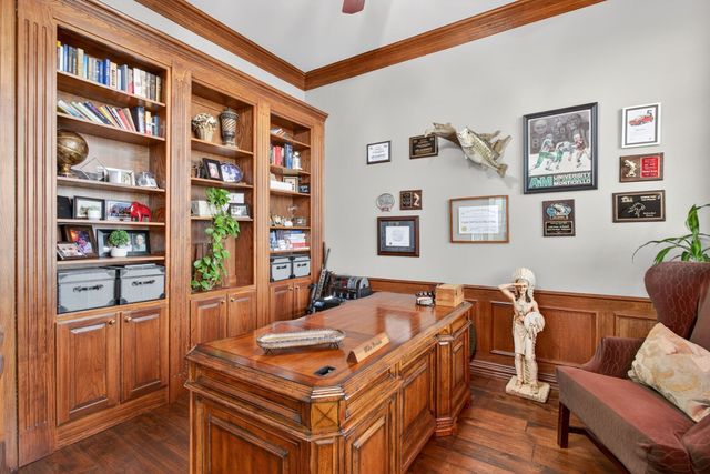 2101 Lakeshore Drive, Cleburne, TX 76033