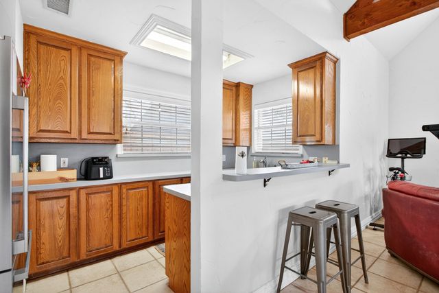 2101 Lakeshore Drive, Cleburne, TX 76033