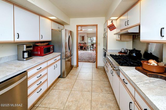 7574 N Desert Tree Drive, Tucson, AZ 85704