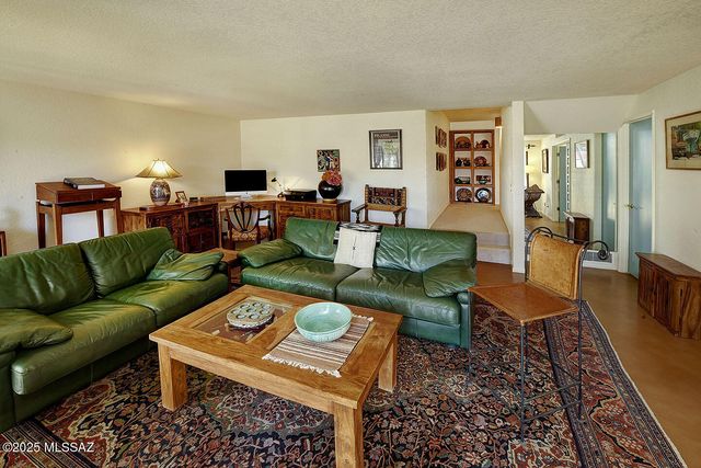 7574 N Desert Tree Drive, Tucson, AZ 85704