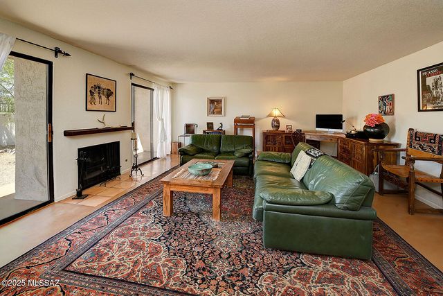 7574 N Desert Tree Drive, Tucson, AZ 85704