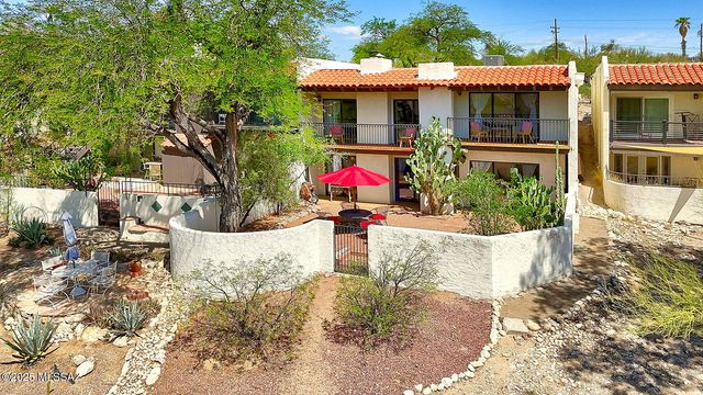 7574 N Desert Tree Drive, Tucson, AZ 85704