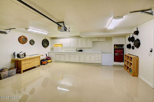 7574 N Desert Tree Drive, Tucson, AZ 85704