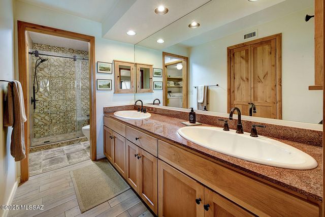 7574 N Desert Tree Drive, Tucson, AZ 85704