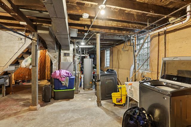 7814 S Saint LAWRENCE Avenue, Chicago, IL 60619