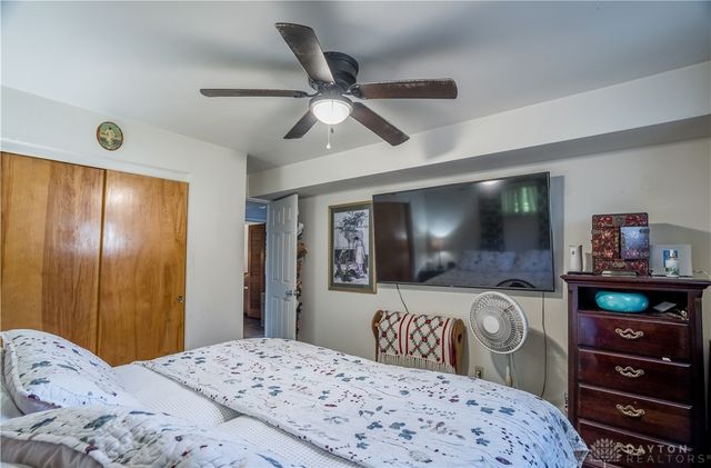 5550 Joyce Ann Dr, Dayton, OH 45415