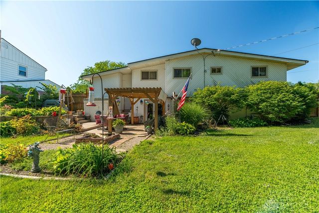 5550 Joyce Ann Dr, Dayton, OH 45415