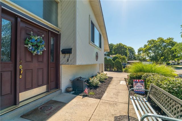 5550 Joyce Ann Dr, Dayton, OH 45415