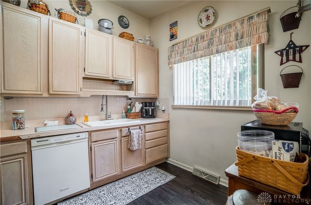 5550 Joyce Ann Dr, Dayton, OH 45415
