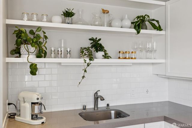 245 Laussat Street, San Francisco, CA 94117