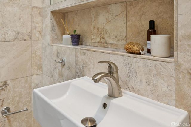 245 Laussat Street, San Francisco, CA 94117