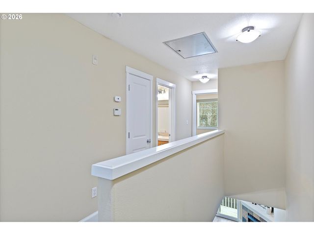 18445 Sw STEPPING STONE Dr, Beaverton, OR 97003