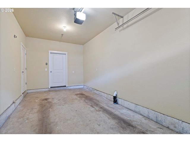 18445 Sw STEPPING STONE Dr, Beaverton, OR 97003