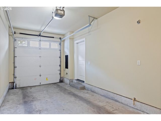 18445 Sw STEPPING STONE Dr, Beaverton, OR 97003