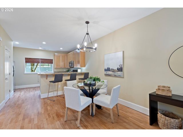 18445 Sw STEPPING STONE Dr, Beaverton, OR 97003