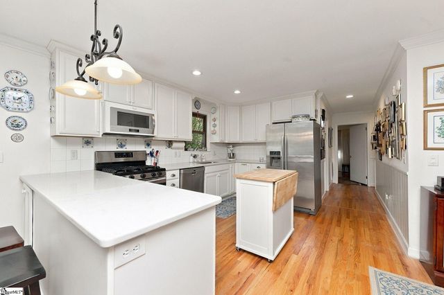 7 Thames Drive, Taylors, SC 29687