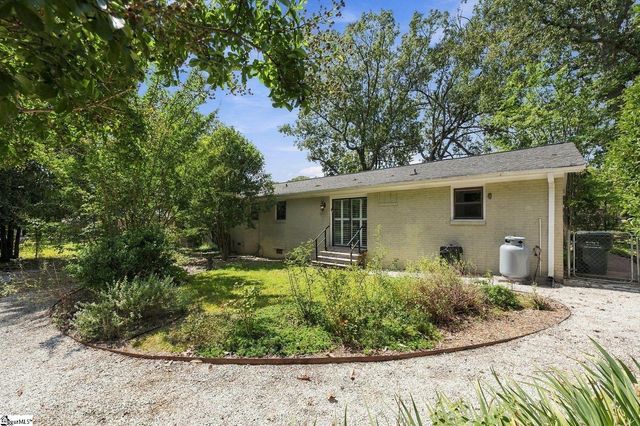 7 Thames Drive, Taylors, SC 29687