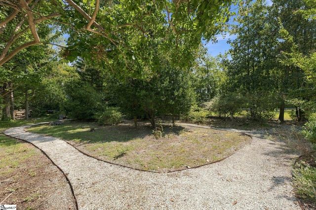 7 Thames Drive, Taylors, SC 29687